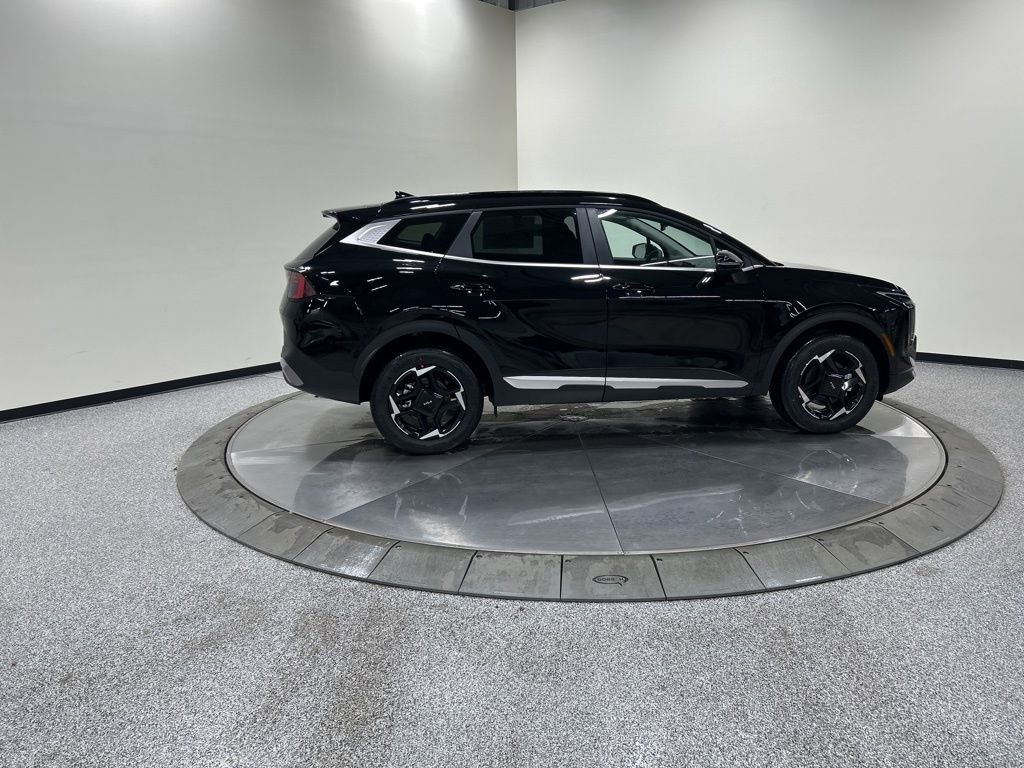 New 2026 Kia Sportage EX image 4