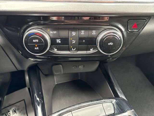 Used 2025 Chevrolet Trax ACTIV image 18