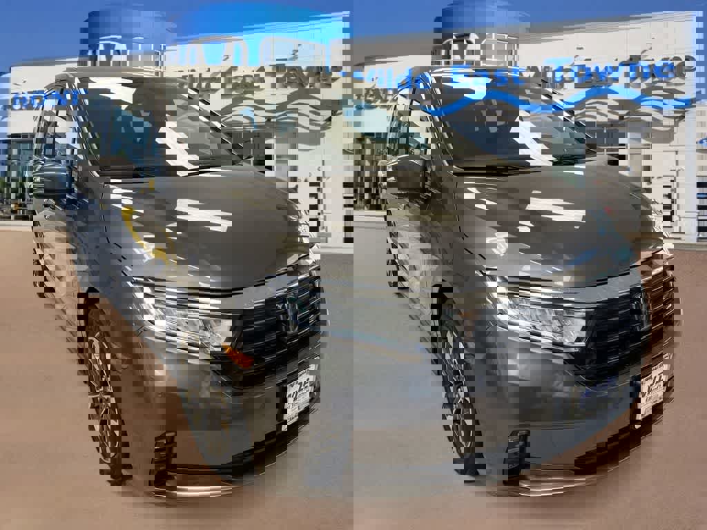 Used 2023 Honda Odyssey EX-L image 2