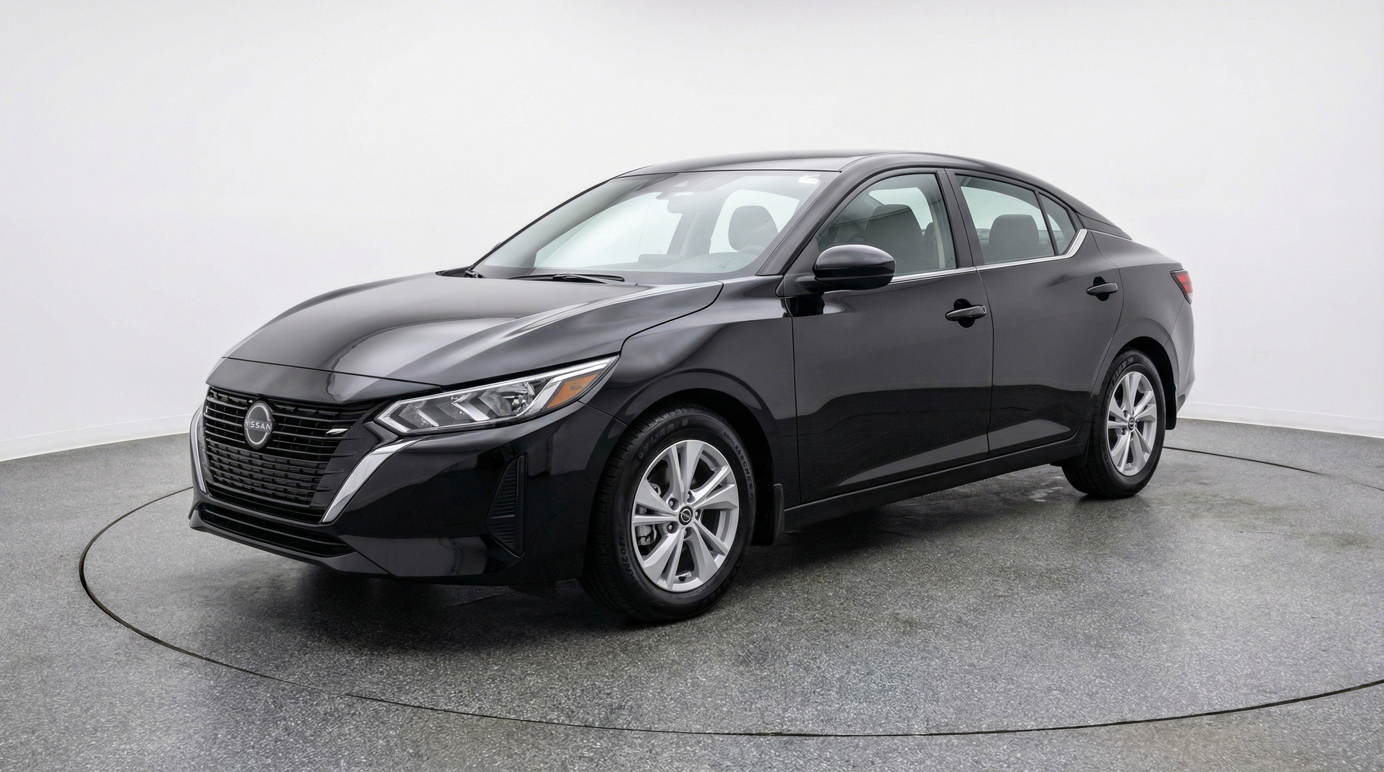 Used 2025 Nissan Sentra S image 3