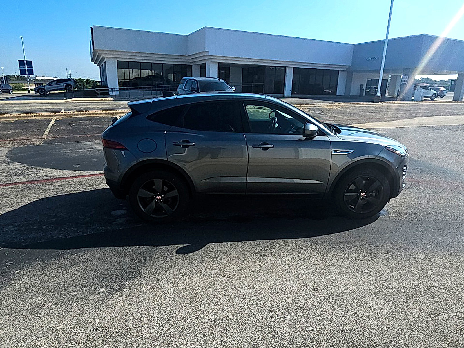 Used 2020 Jaguar E-PACE SE AWD/4WD image 4