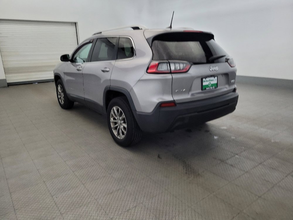 Used 2019 Jeep Cherokee Latitude Plus AWD/4WD image 5