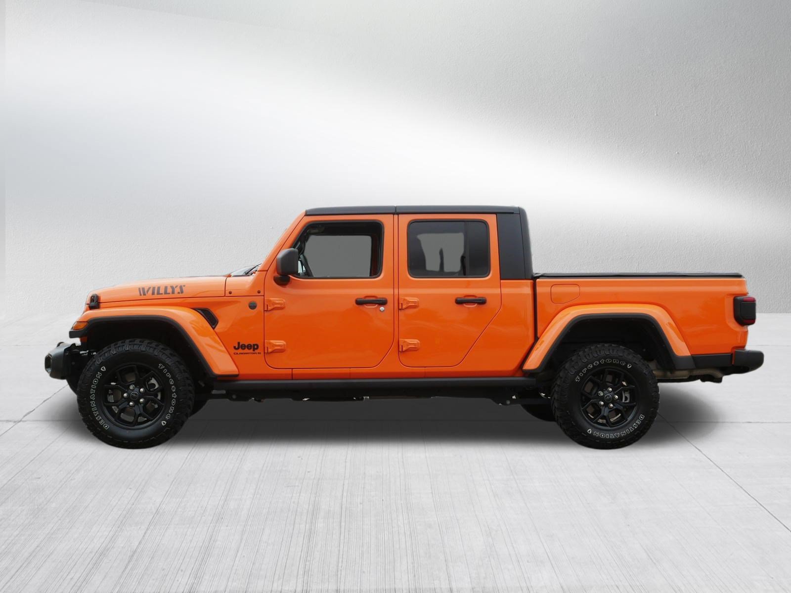 Used 2025 Jeep Gladiator Mojave AWD/4WD image 4