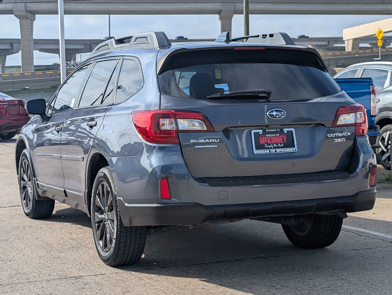 Used 2016 Subaru Outback 3.6R Limited AWD/4WD image 4