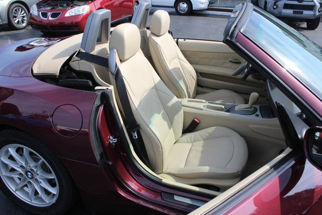 Used 2004 BMW Z4 2.5i RWD image 28