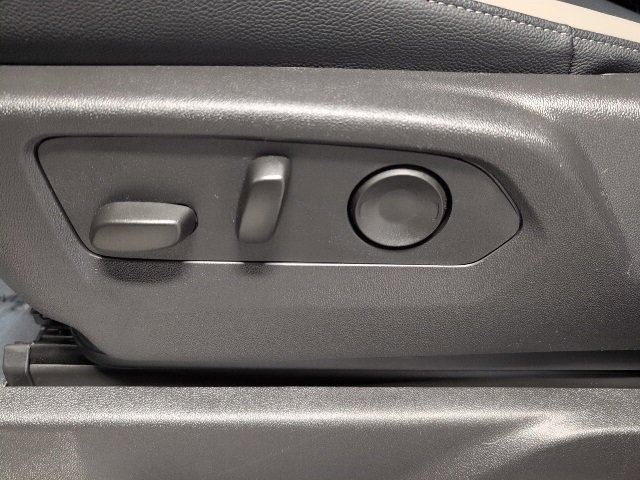 New 2025 Chevrolet Silverado 1500 RST w/ Convenience Package II image 18