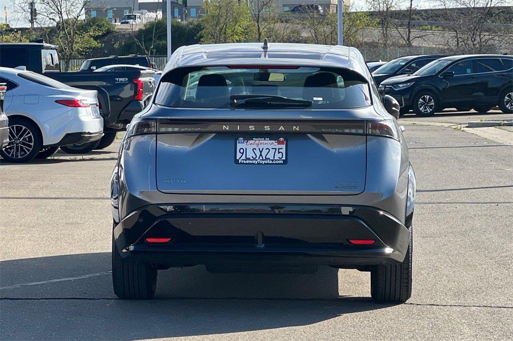 Used 2023 Nissan Ariya AWD image 6