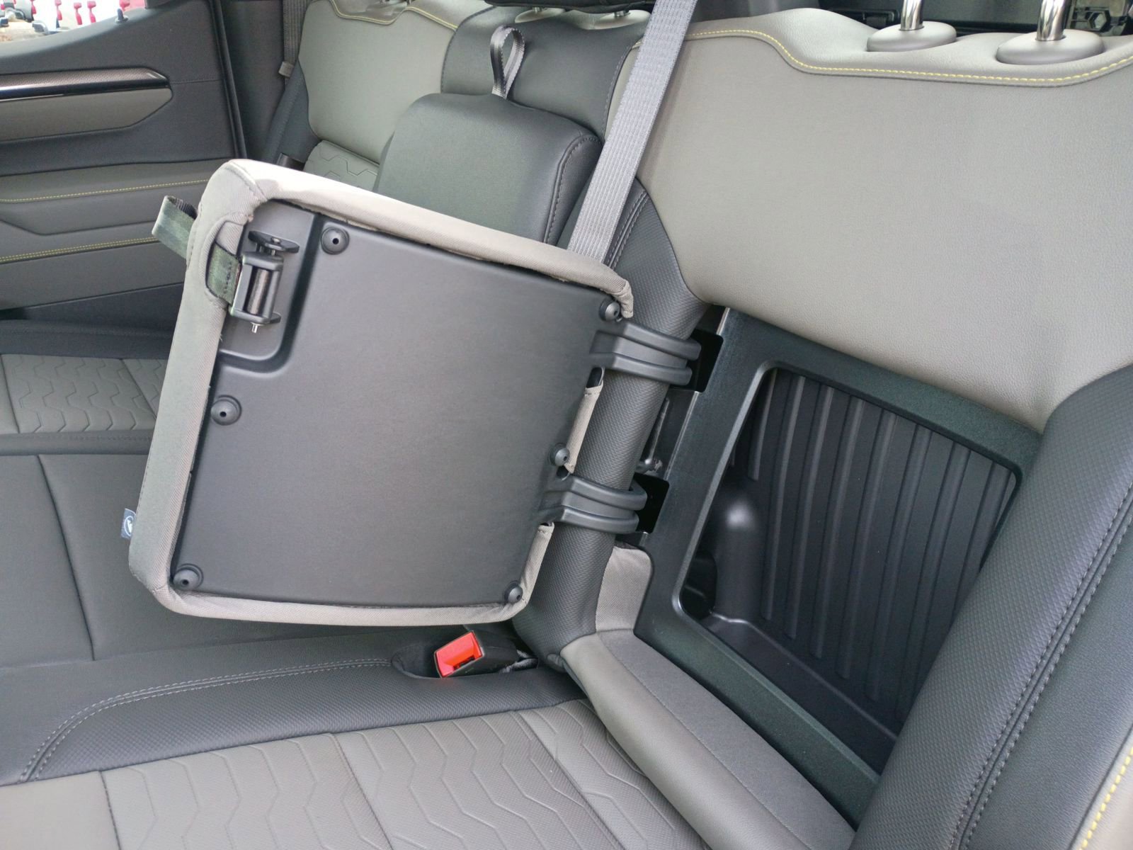 New 2026 Chevrolet Silverado 1500 ZR2 image 18