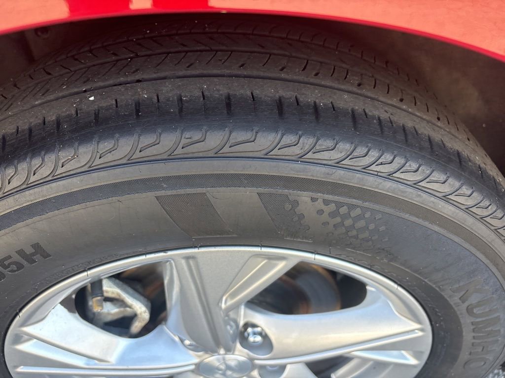 Used 2023 Hyundai Sonata SE w/ Cargo Package image 11