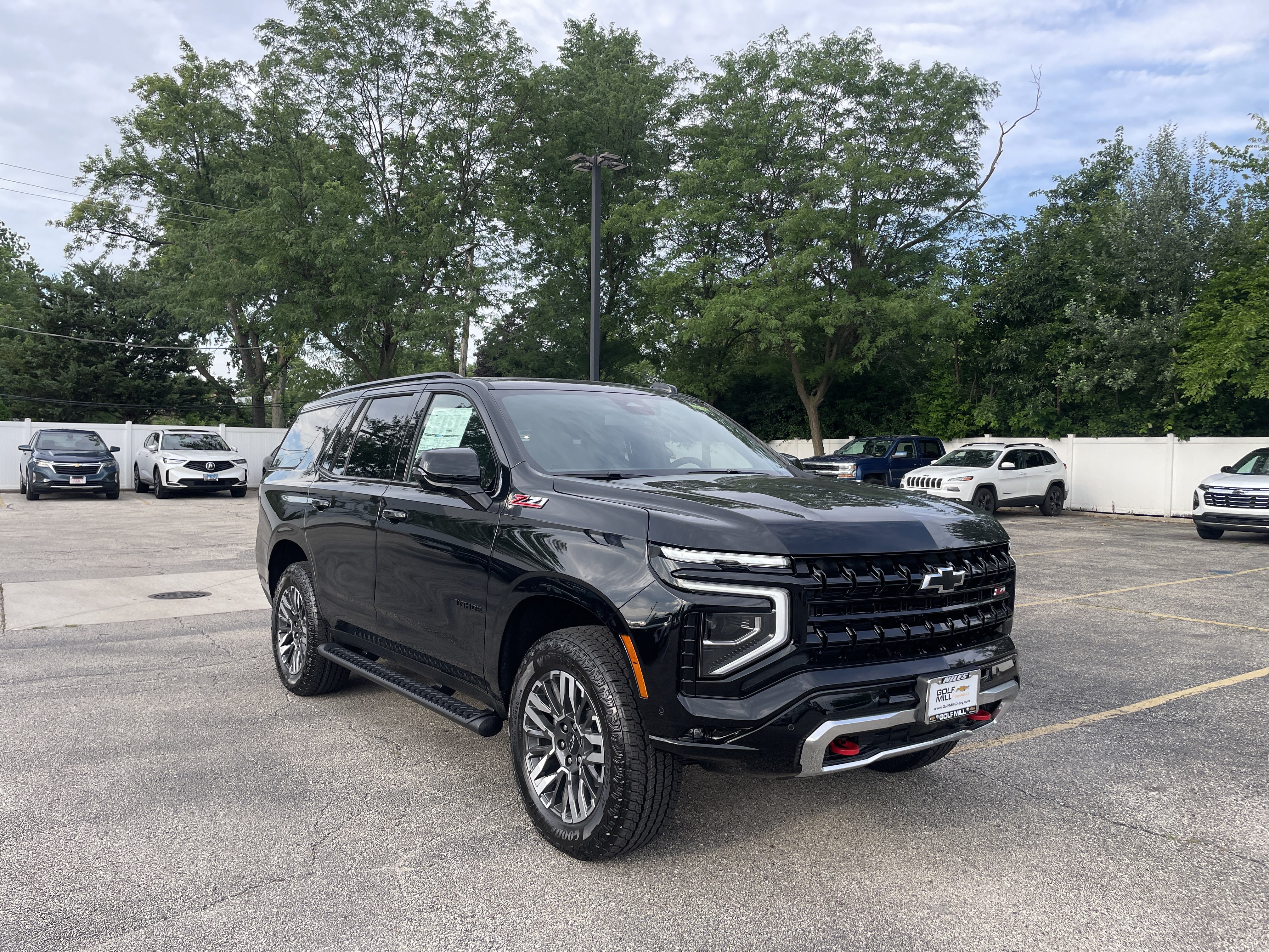 New 2026 Chevrolet Tahoe Z71 w/ Comfort Package AWD/4WD image 3