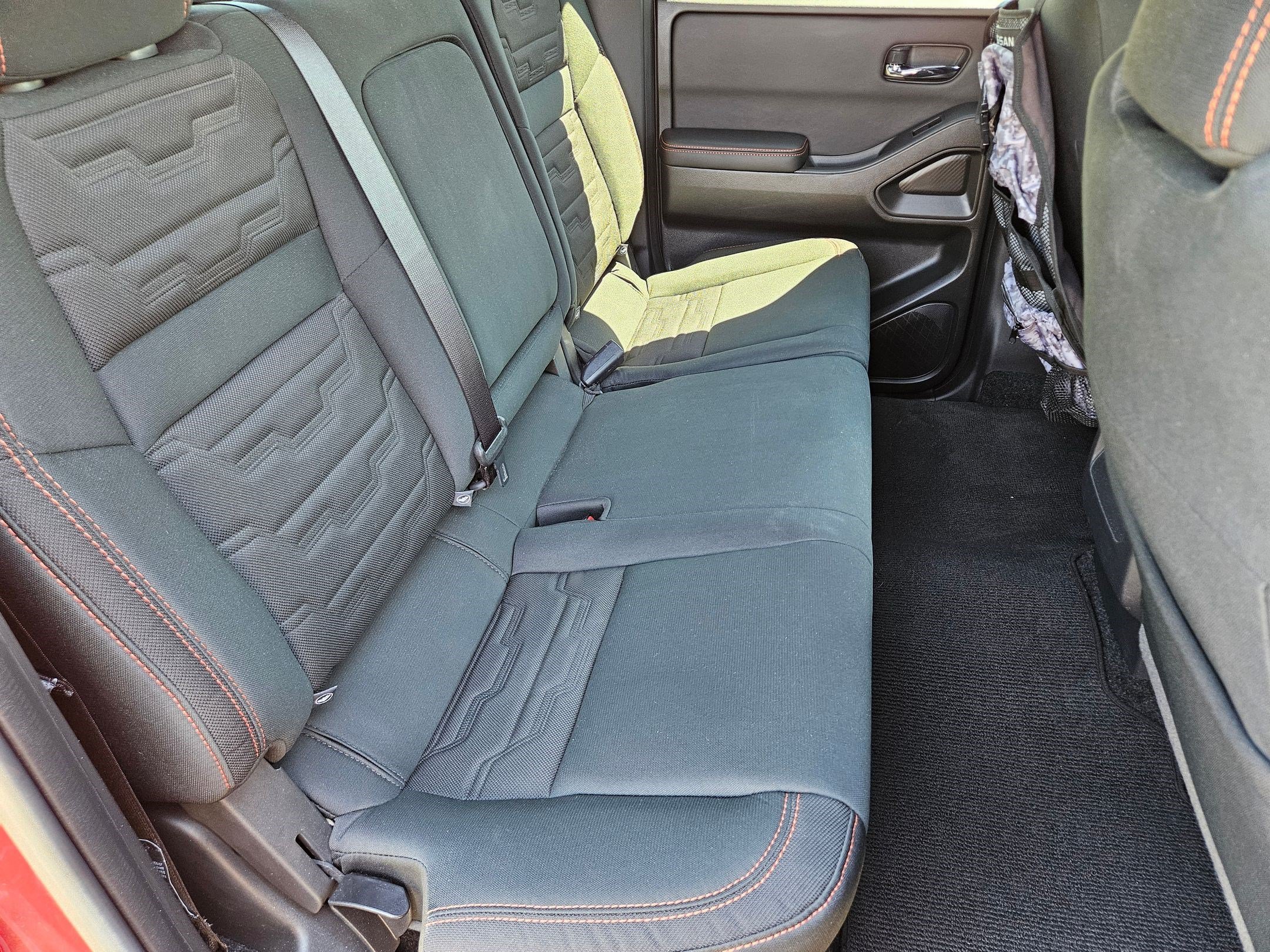 Used 2025 Nissan Frontier PRO-4X AWD/4WD image 26