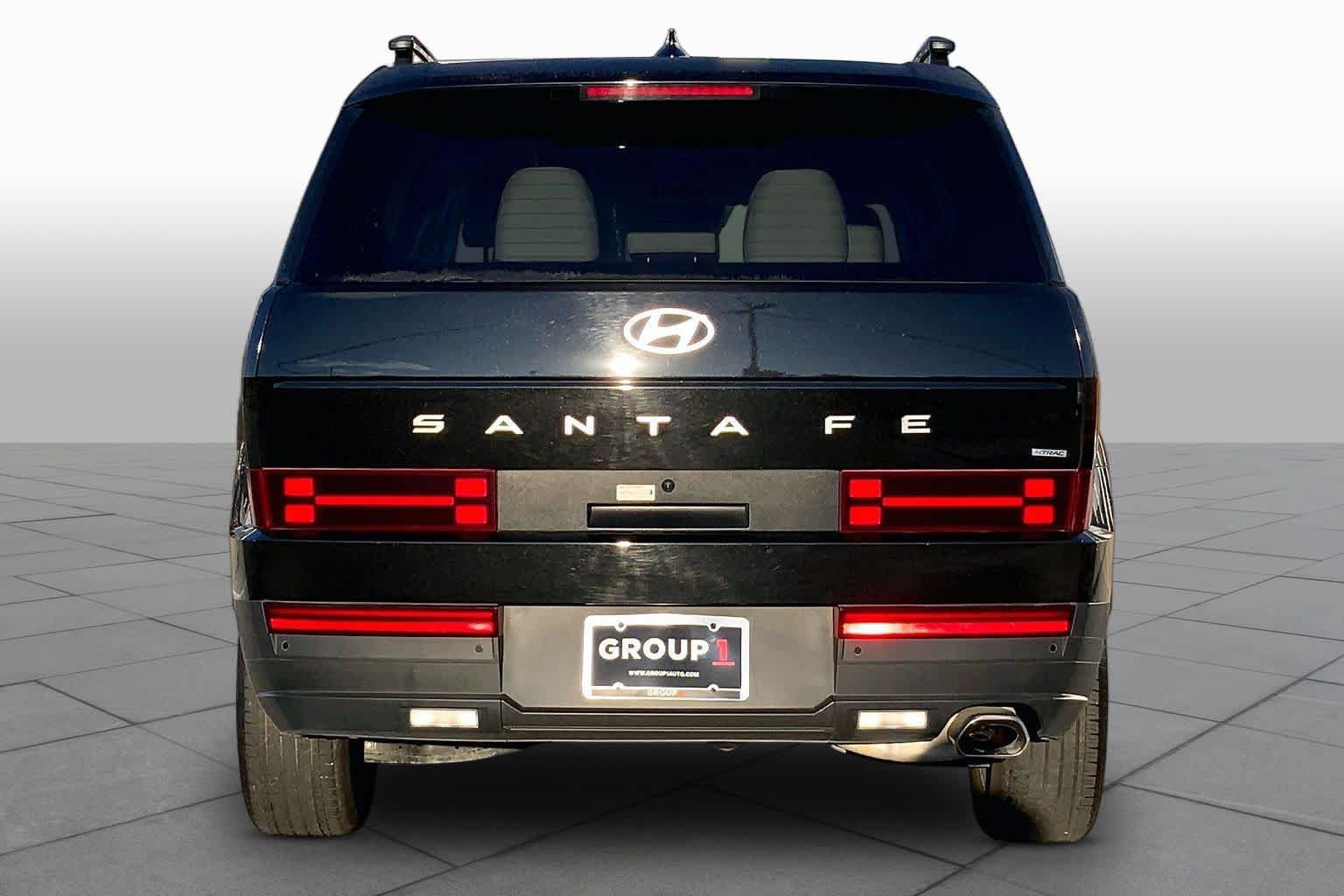 Used 2026 Hyundai Santa Fe SEL AWD/4WD image 5