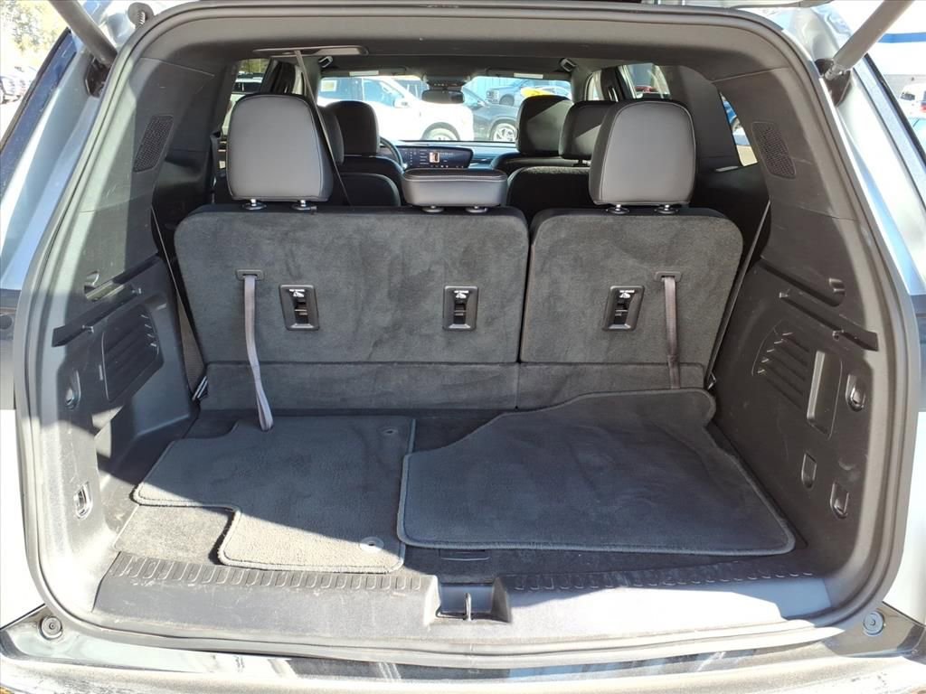 Used 2025 Buick Enclave Sport Touring image 10