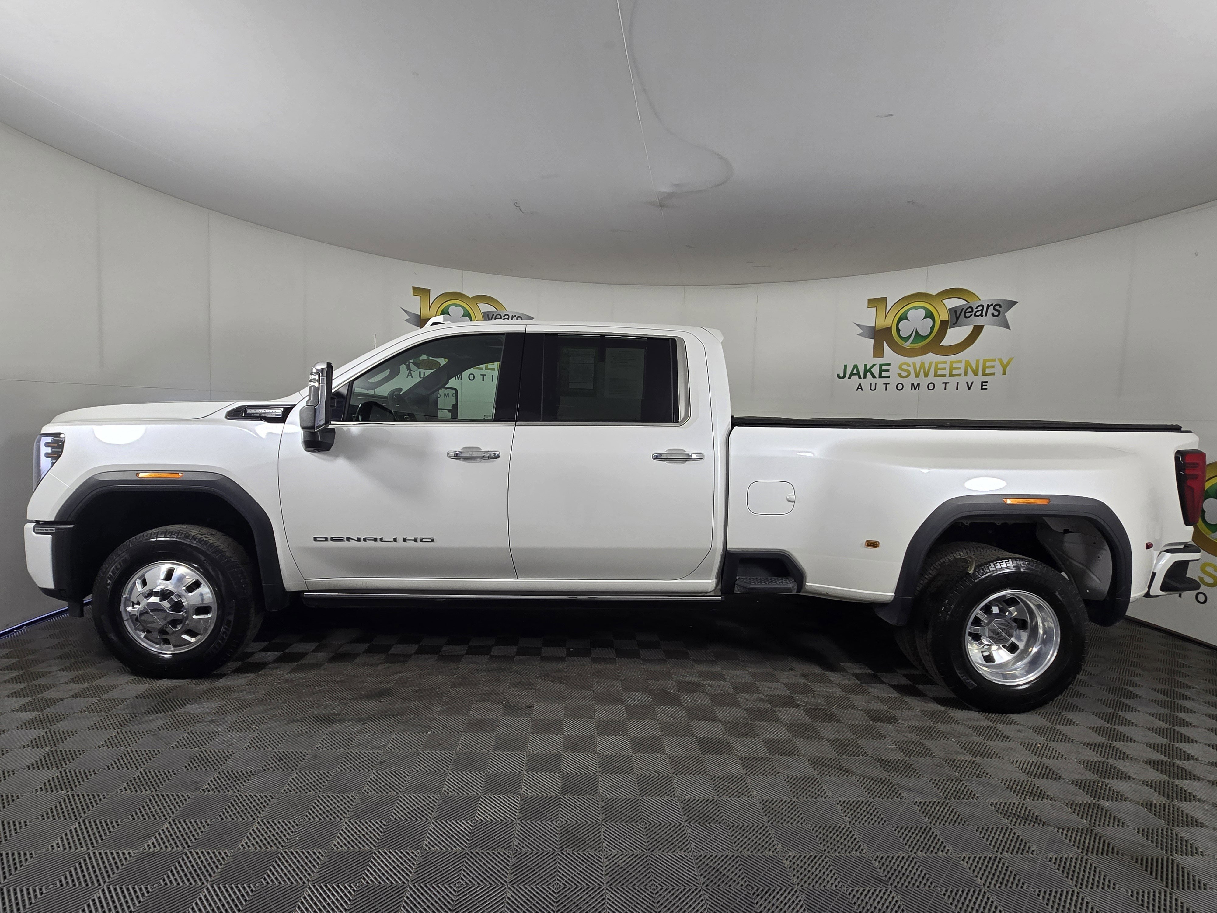 Used 2024 GMC Sierra 3500 Denali Ultimate image 4