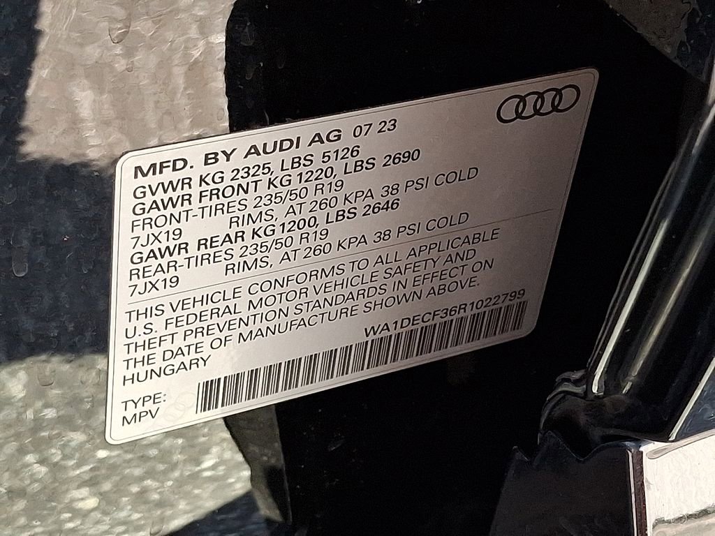 Used 2024 Audi Q3 2.0T Premium w/ Convenience Package AWD/4WD image 27