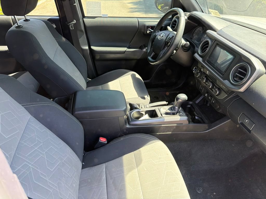 Used 2023 Toyota Tacoma TRD Off-Road w/ Black Out Package (TMS) AWD/4WD image 11