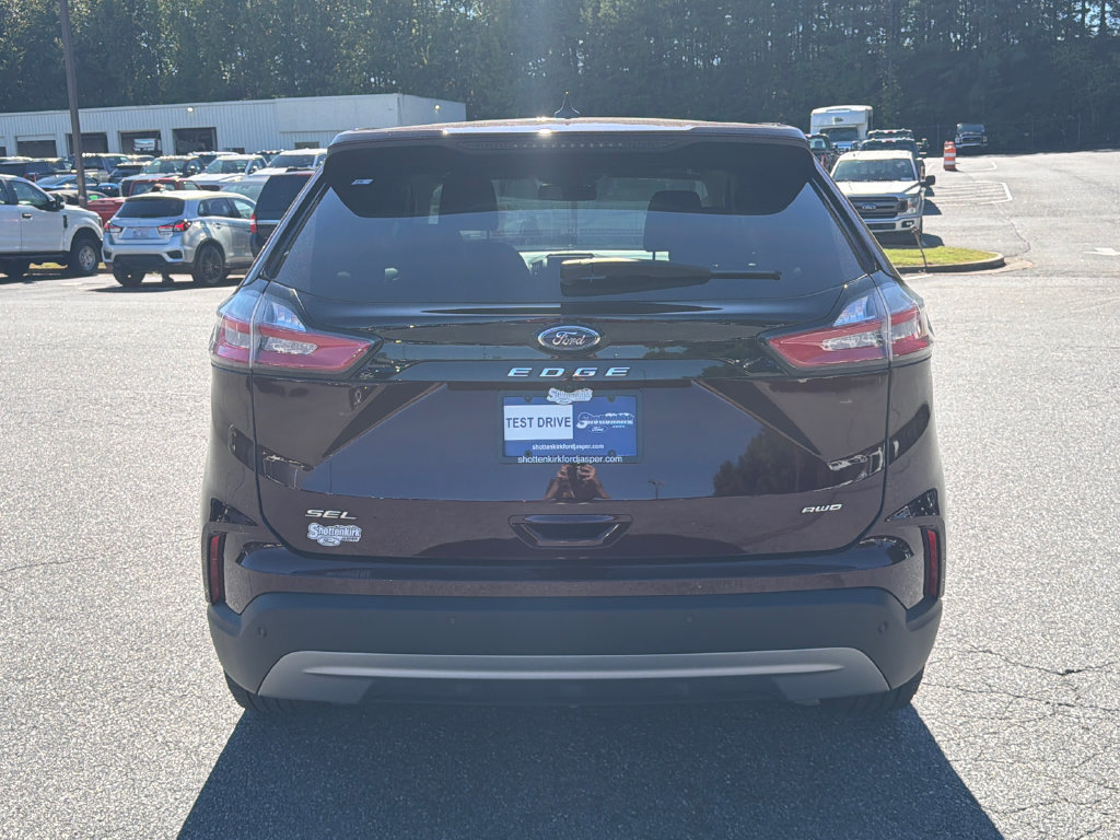 Used 2024 Ford Edge SEL w/ Convenience Package AWD/4WD image 6