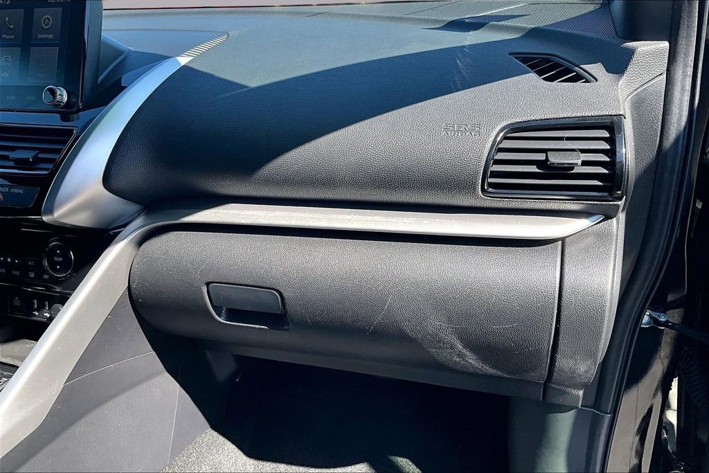 Used 2023 Mitsubishi Eclipse Cross SEL image 16