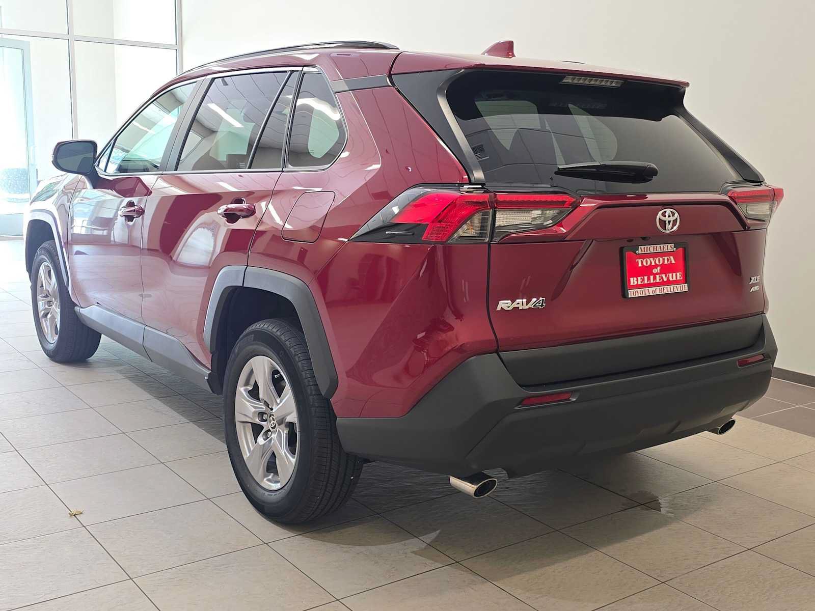 Certified 2025 Toyota RAV4 XLE w/ Convenience Package AWD/4WD image 4