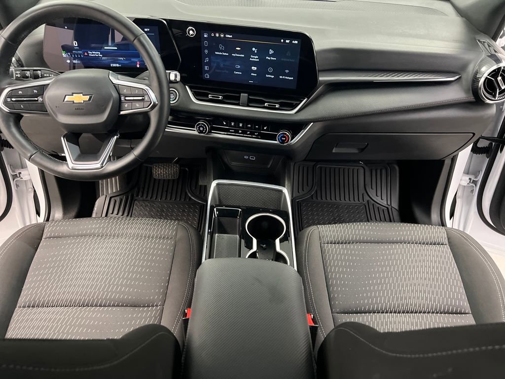 Used 2025 Chevrolet Equinox LT image 36