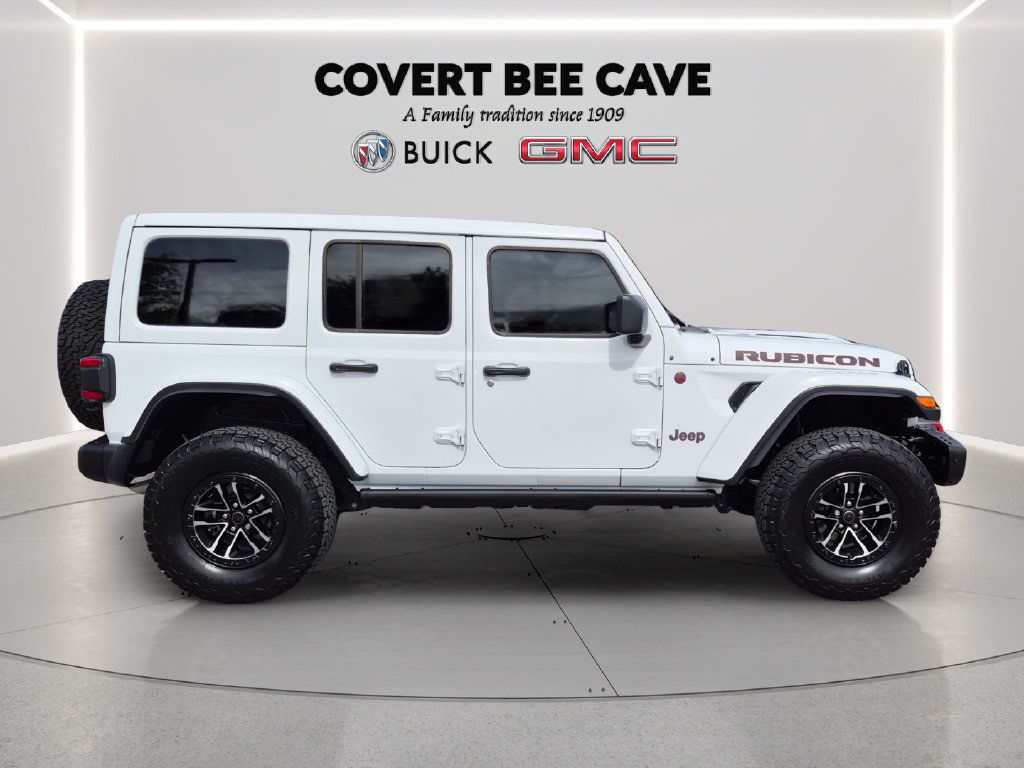 Used 2025 Jeep Wrangler Unlimited Rubicon AWD/4WD image 8