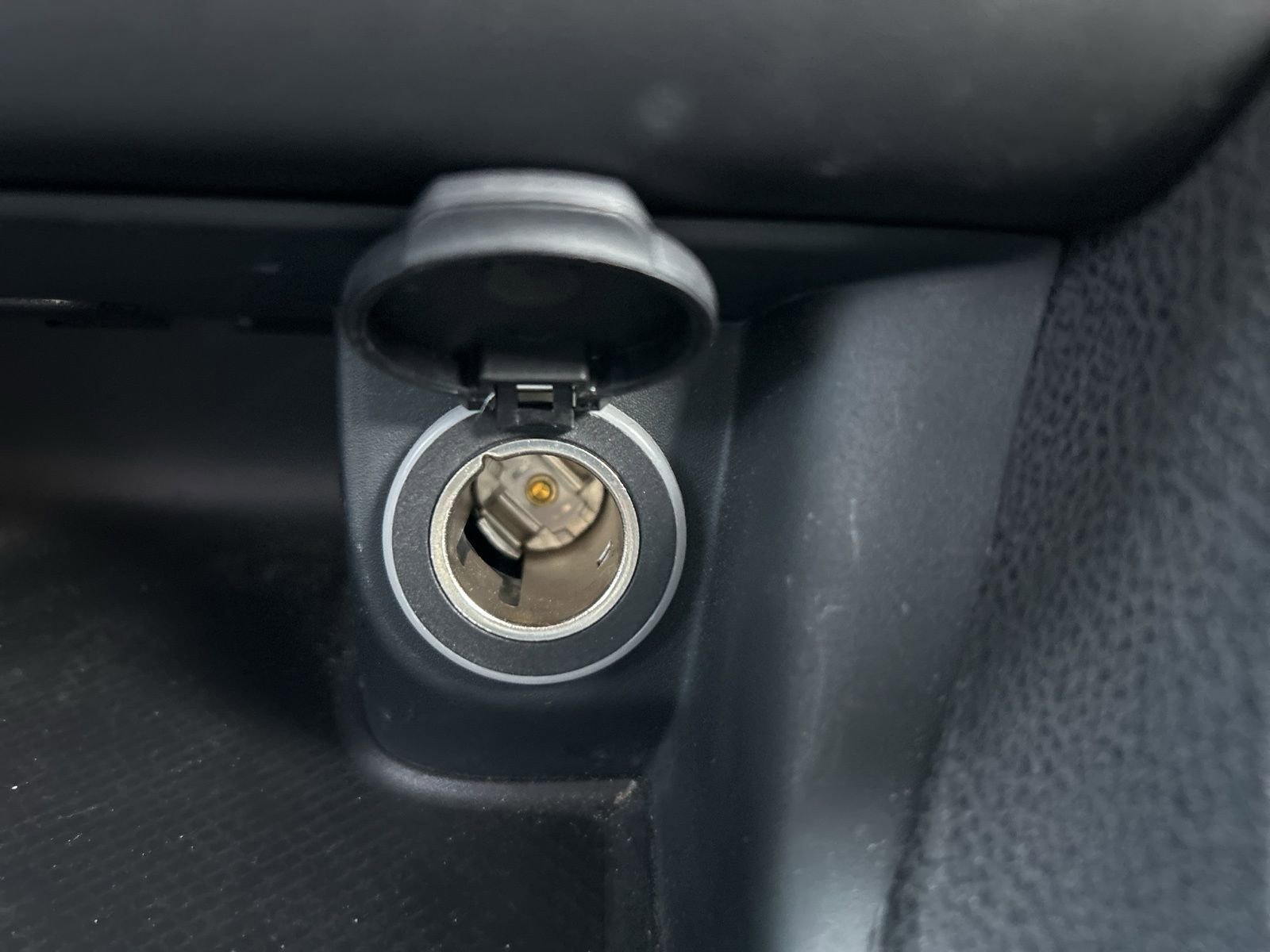 Used 2015 Dodge Charger SRT Hellcat w/ Harman/Kardon Audio Group image 24