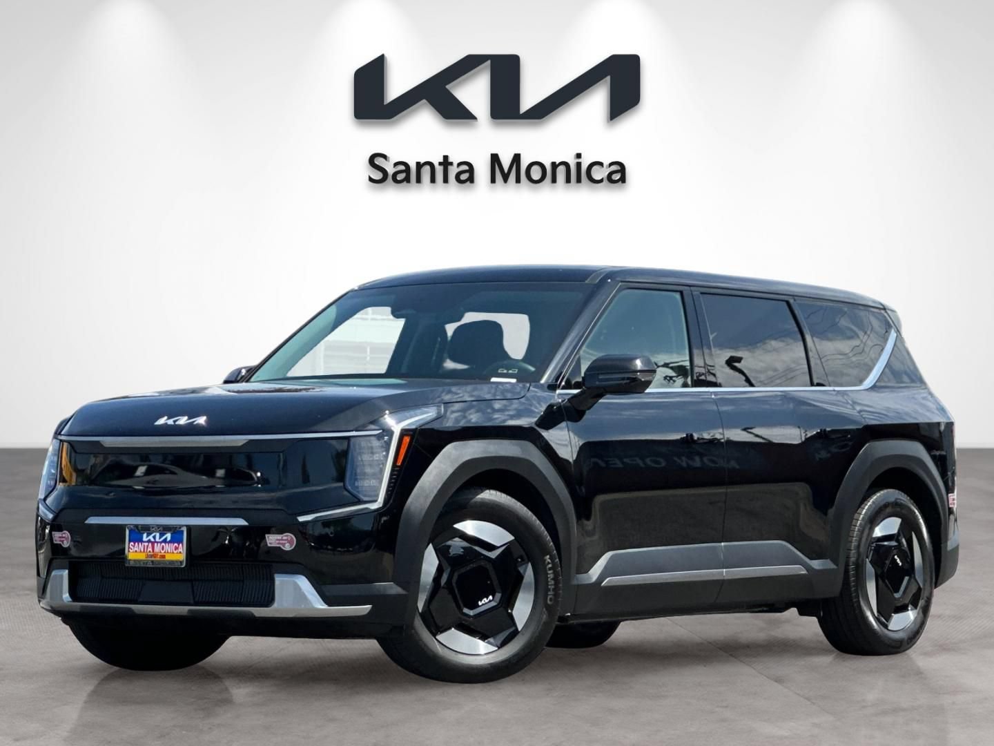Certified 2024 Kia EV9 Light Long Range RWD image 2