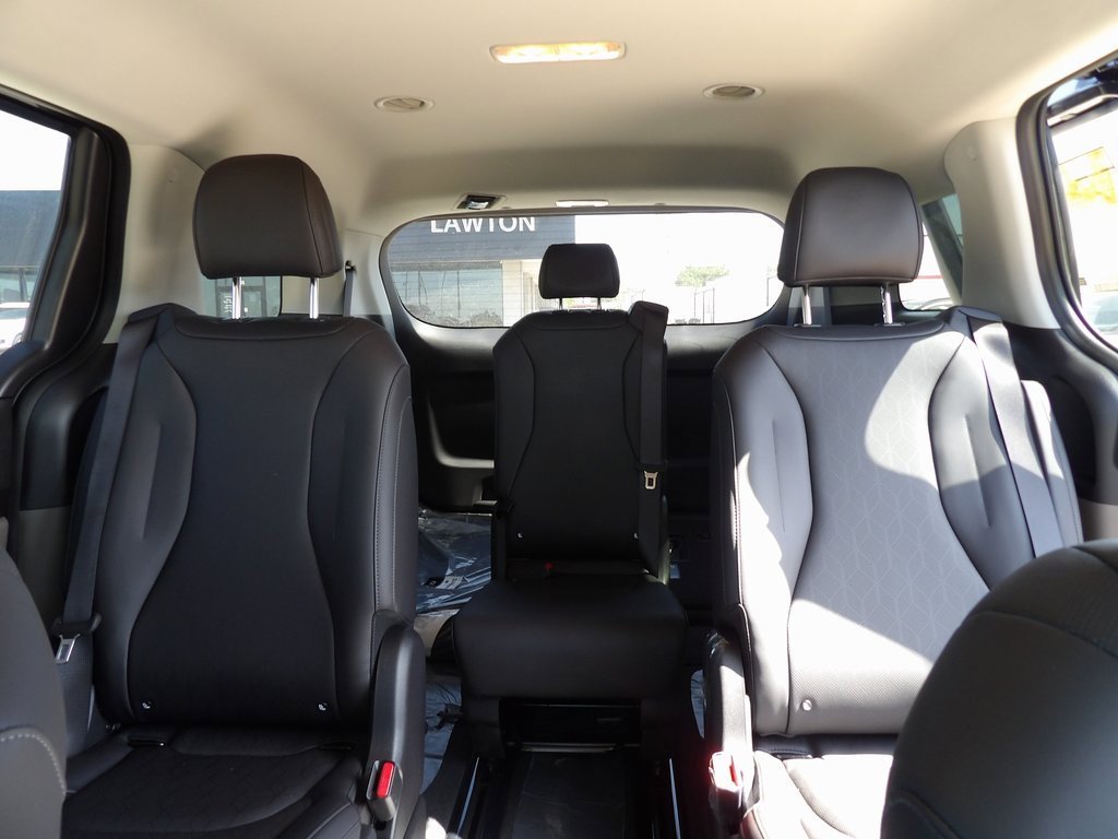 New 2026 Kia Carnival image 12