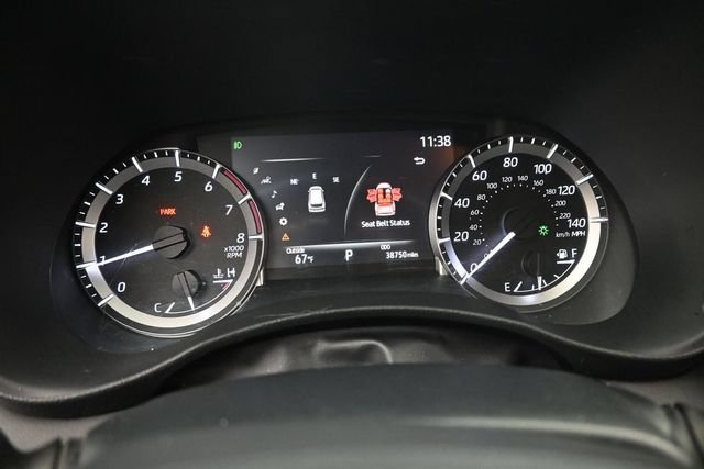 Used 2023 Toyota Highlander XLE AWD/4WD image 11