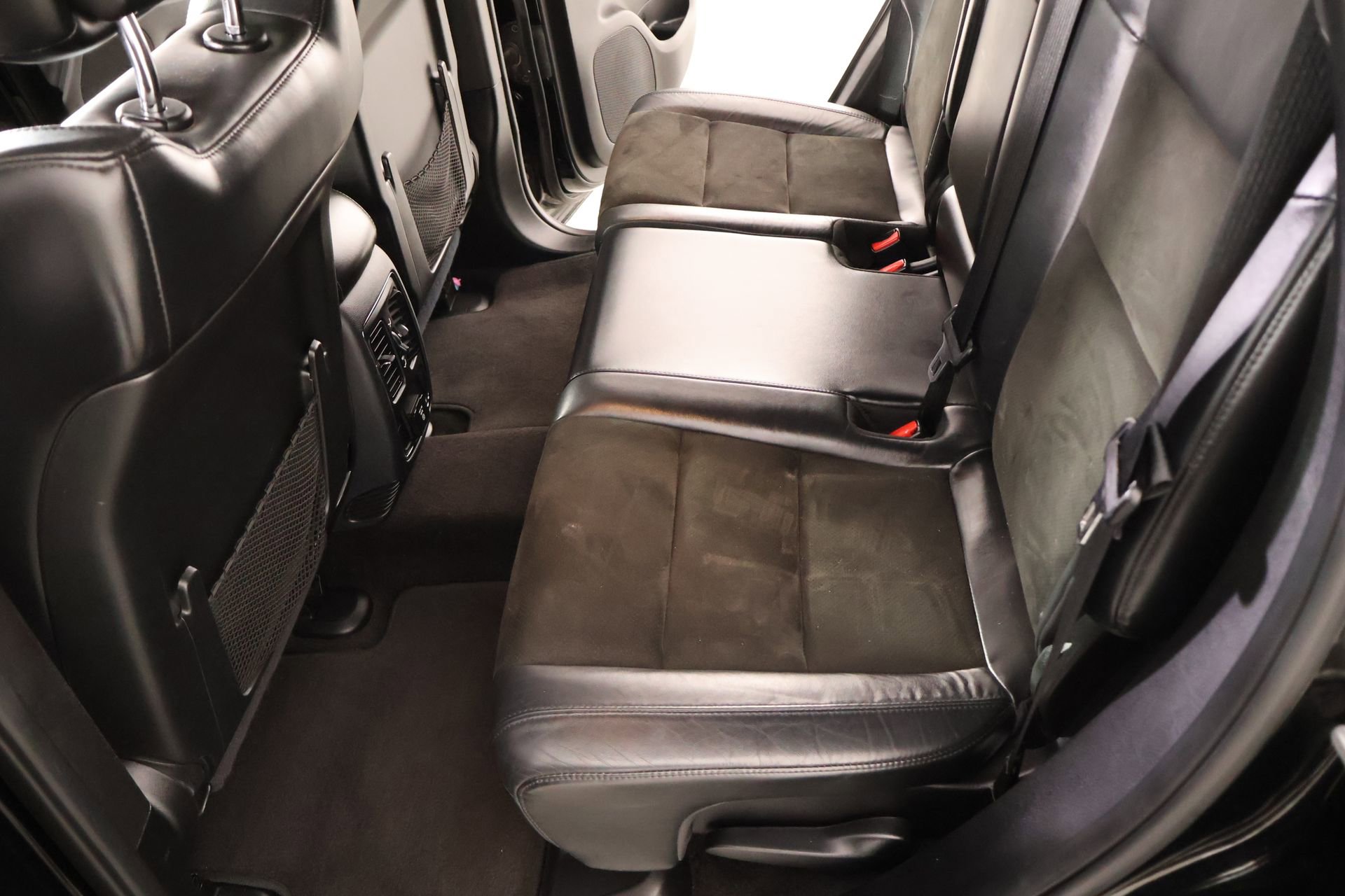 Used 2018 Jeep Grand Cherokee Altitude image 13