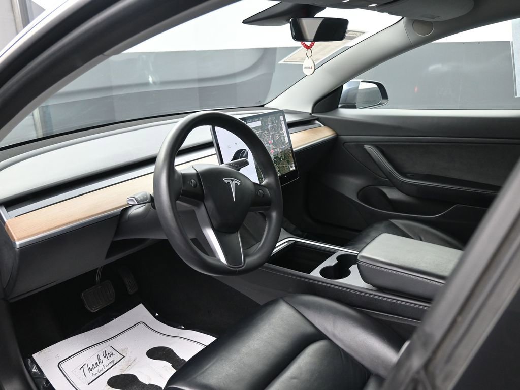 Used 2021 Tesla Model 3 Standard Range Plus image 16