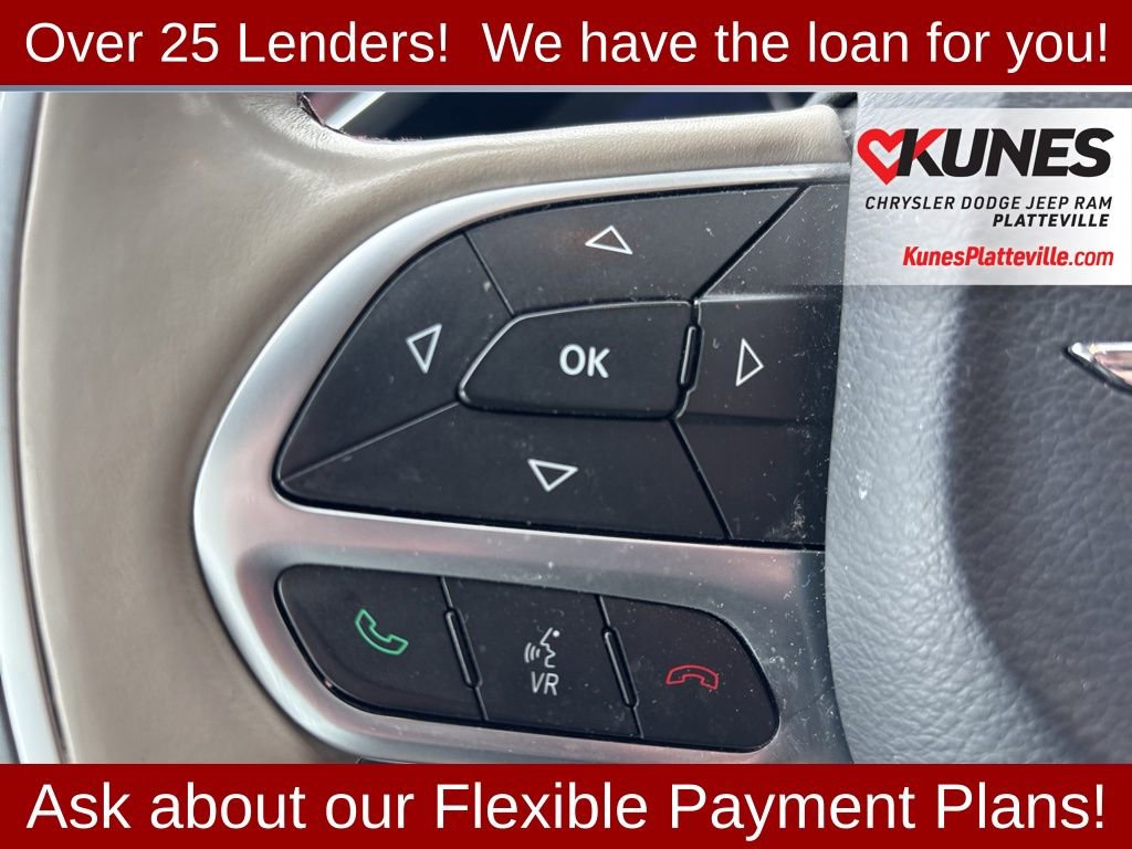 Used 2017 Chrysler Pacifica Limited w/ UConnect Theater Package FWD image 15