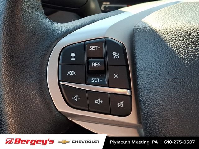 Used 2024 Ford Explorer XLT w/ Equipment Group 202A AWD/4WD image 26