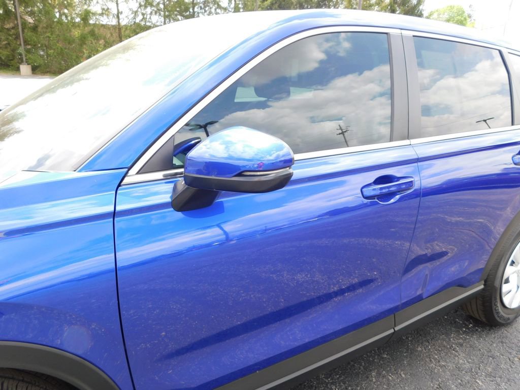 Used 2025 Honda CR-V LX image 11