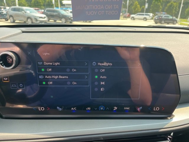 New 2026 Chevrolet Traverse LT w/ Driver Confidence Package image 31