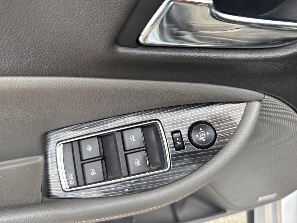 Used 2019 Chevrolet Impala LT w/ LT Leather Package image 17