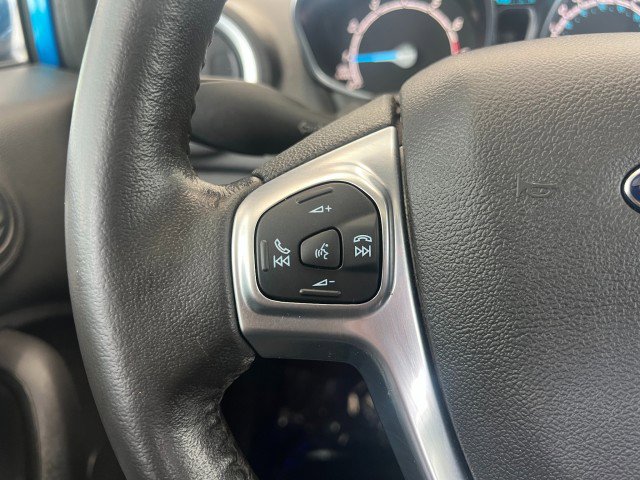 Used 2014 Ford Fiesta Titanium image 23