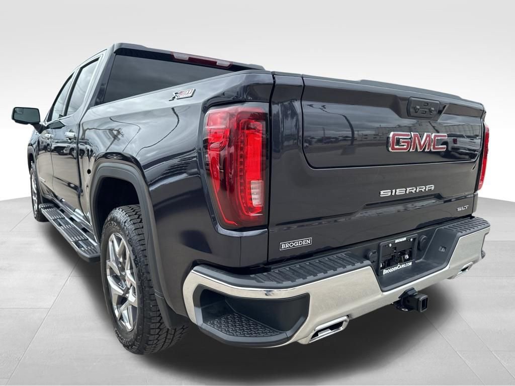 Used 2024 GMC Sierra 1500 SLT w/ SLT Premium Package AWD/4WD image 13