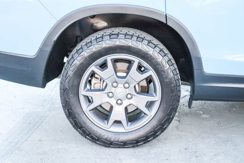 Used 2024 Honda Passport TrailSport image 11