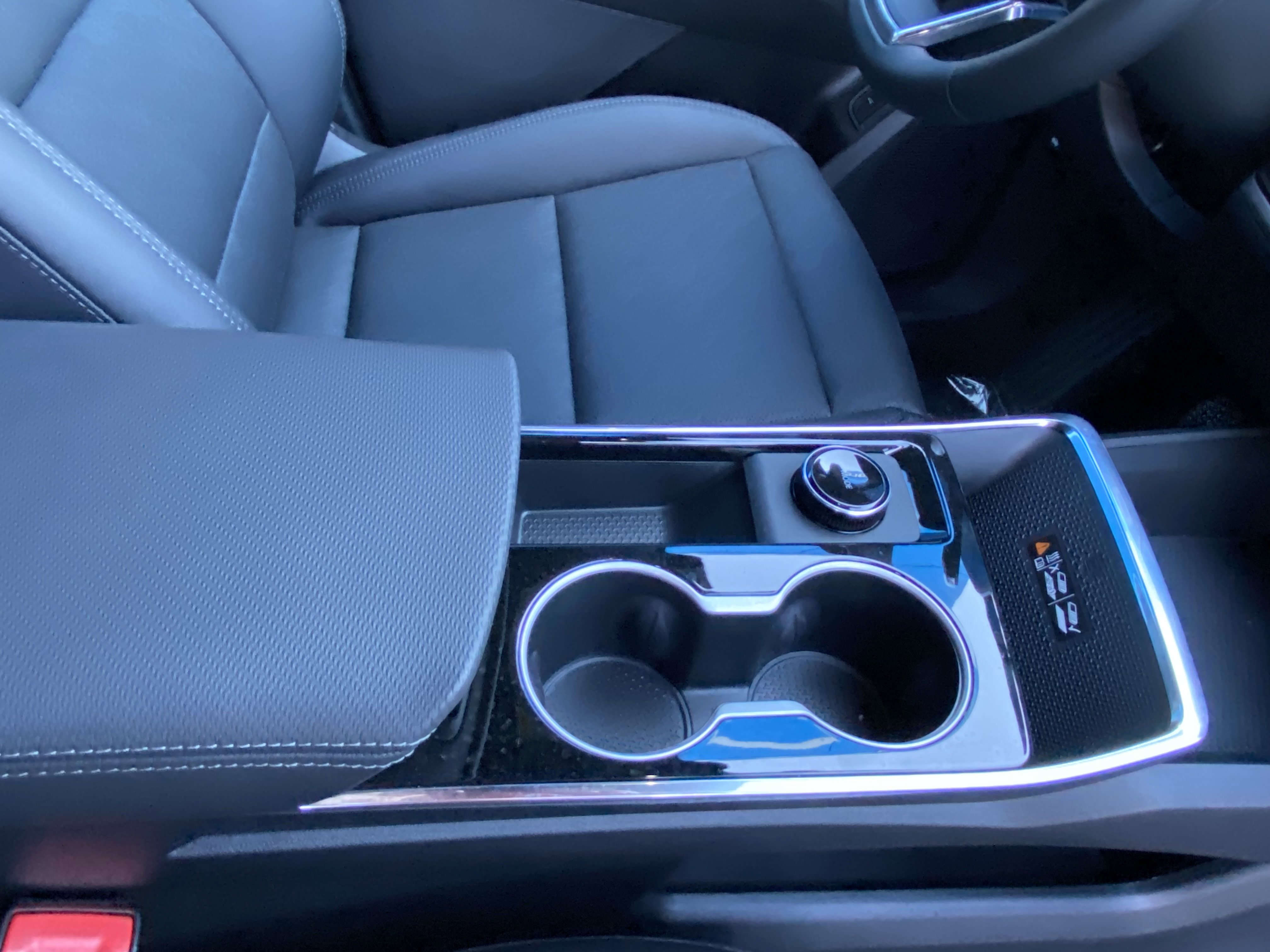New 2026 Chevrolet Equinox LT w/ Convenience Package II image 15