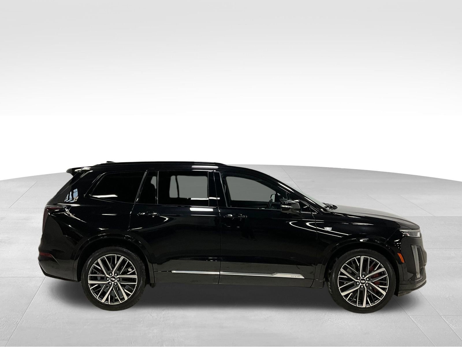 Used 2023 Cadillac XT6 Sport w/ Platinum Package AWD/4WD image 3