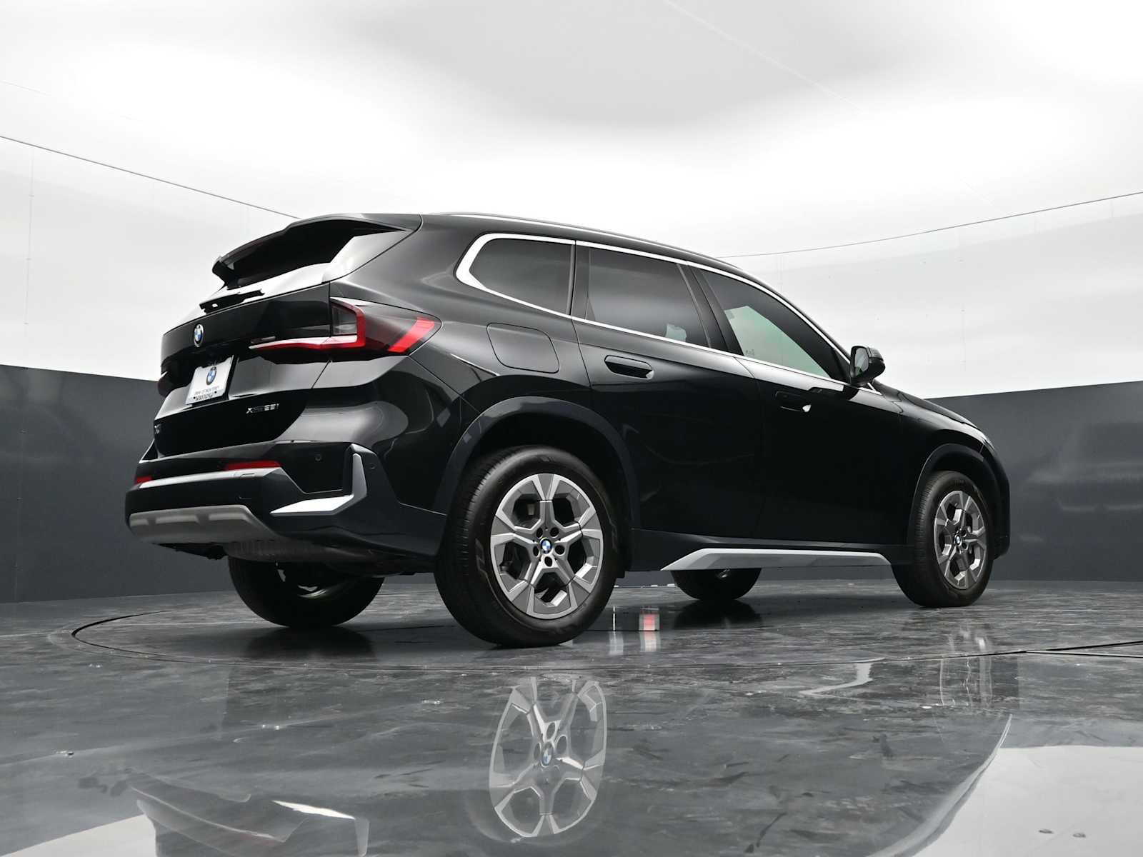 Used 2025 BMW X1 xDrive28i w/ Convenience Package image 28