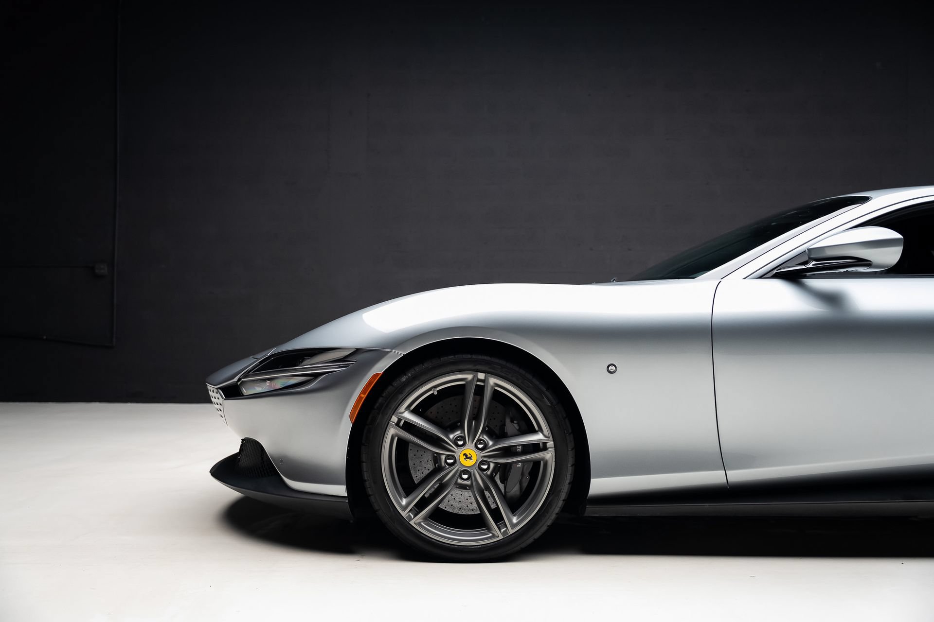 Used 2021 Ferrari Roma RWD image 20