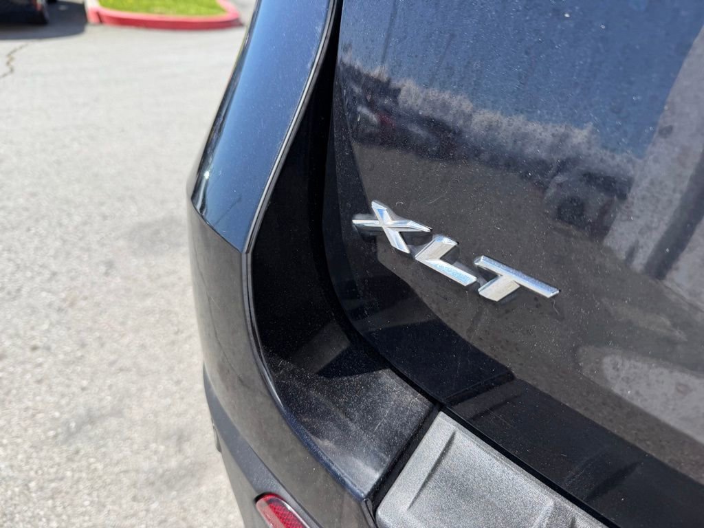 Used 2023 Ford Explorer XLT w/ Equipment Group 202A image 11