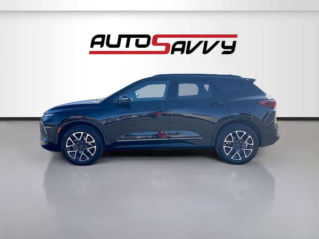 Used 2023 Chevrolet Blazer RS w/ Enhanced Convenience Package FWD image 4