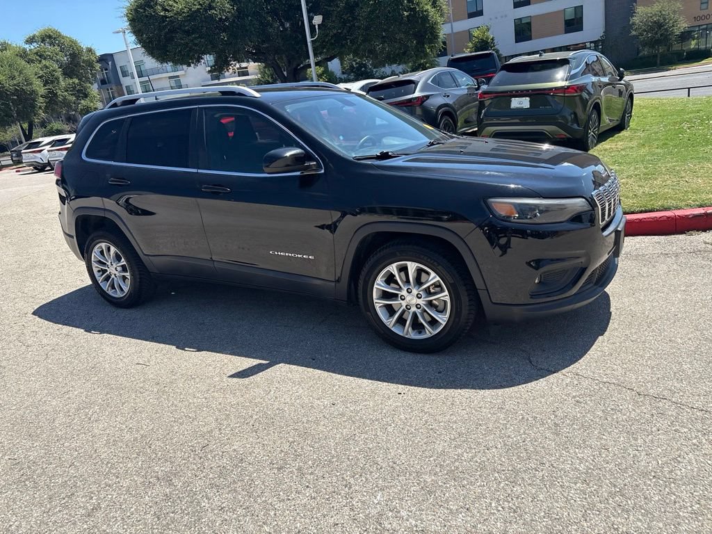 Used 2019 Jeep Cherokee Latitude w/ Popular Appearance Group FWD image 7