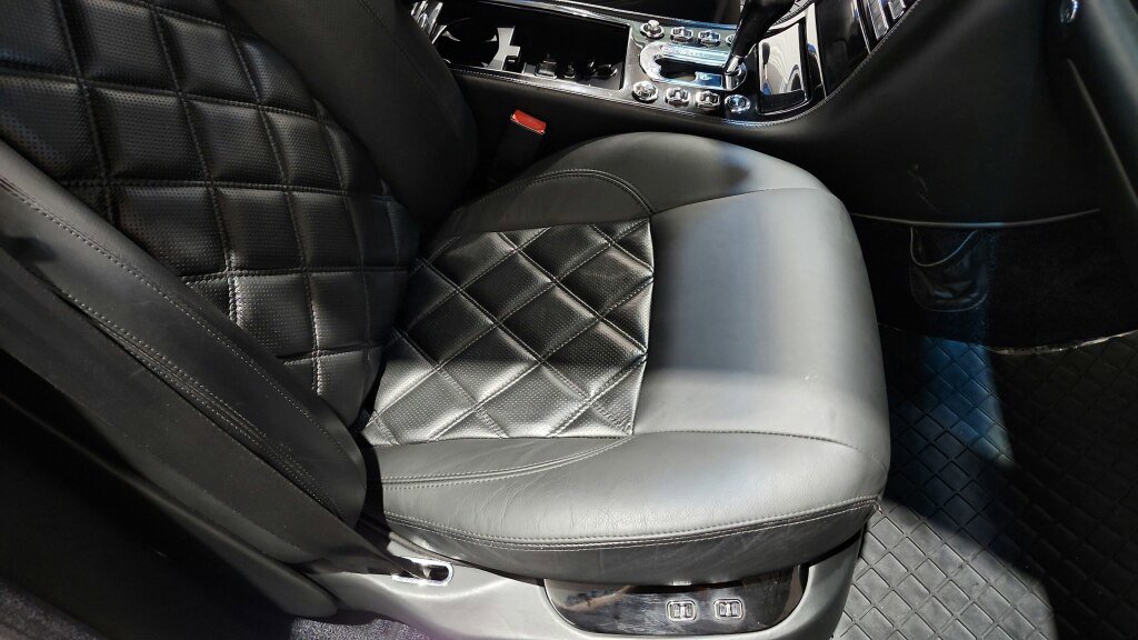 Used 2007 Bentley Arnage T RWD image 34