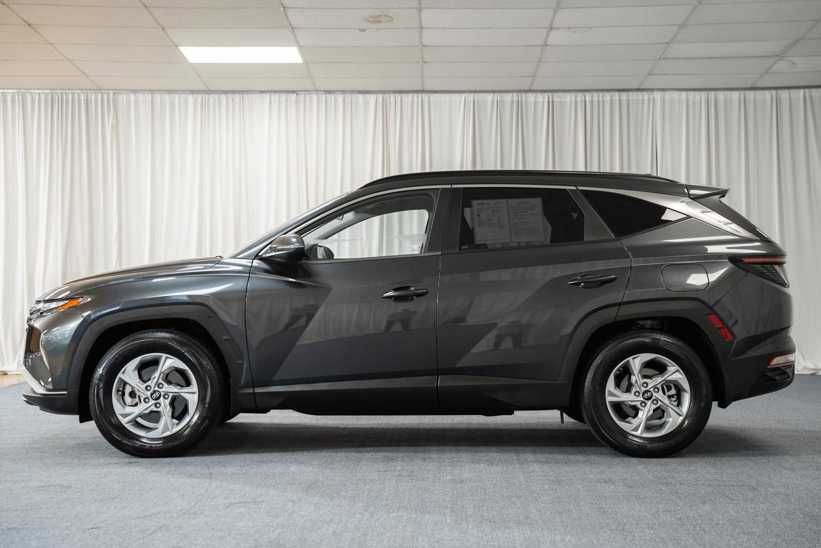 Used 2022 Hyundai Tucson SEL w/ Cargo Package image 5