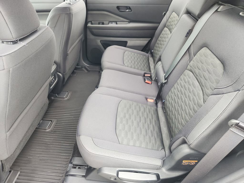 New 2026 Nissan Pathfinder SV image 19