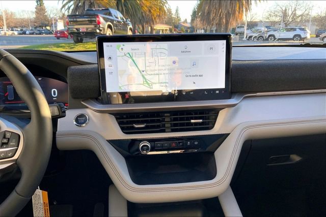 New 2026 Ford Explorer Active w/ Active Comfort Package image 7